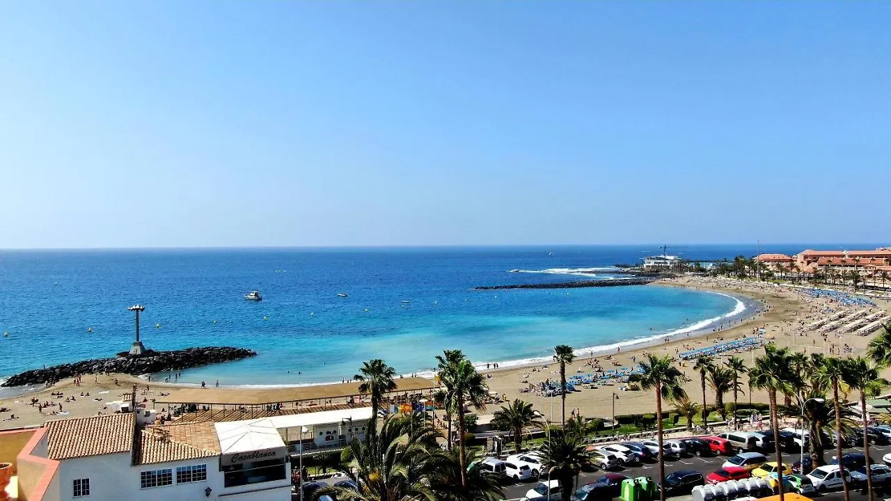 Las Vistas contacts